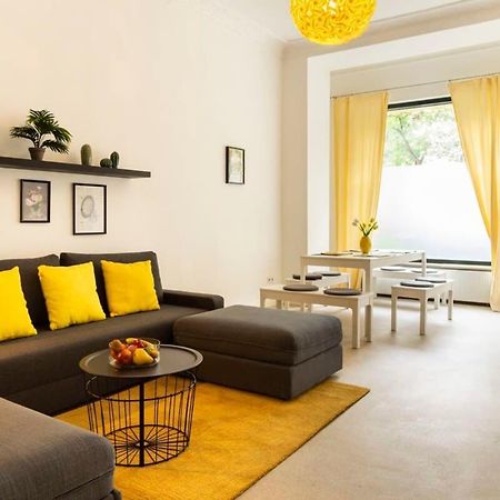 Modern 2 Bedroom Apartment In Berlin Schoeneberg المظهر الخارجي الصورة