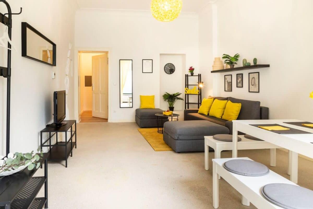 Modern 2 Bedroom Apartment In Berlin Schoeneberg المظهر الخارجي الصورة