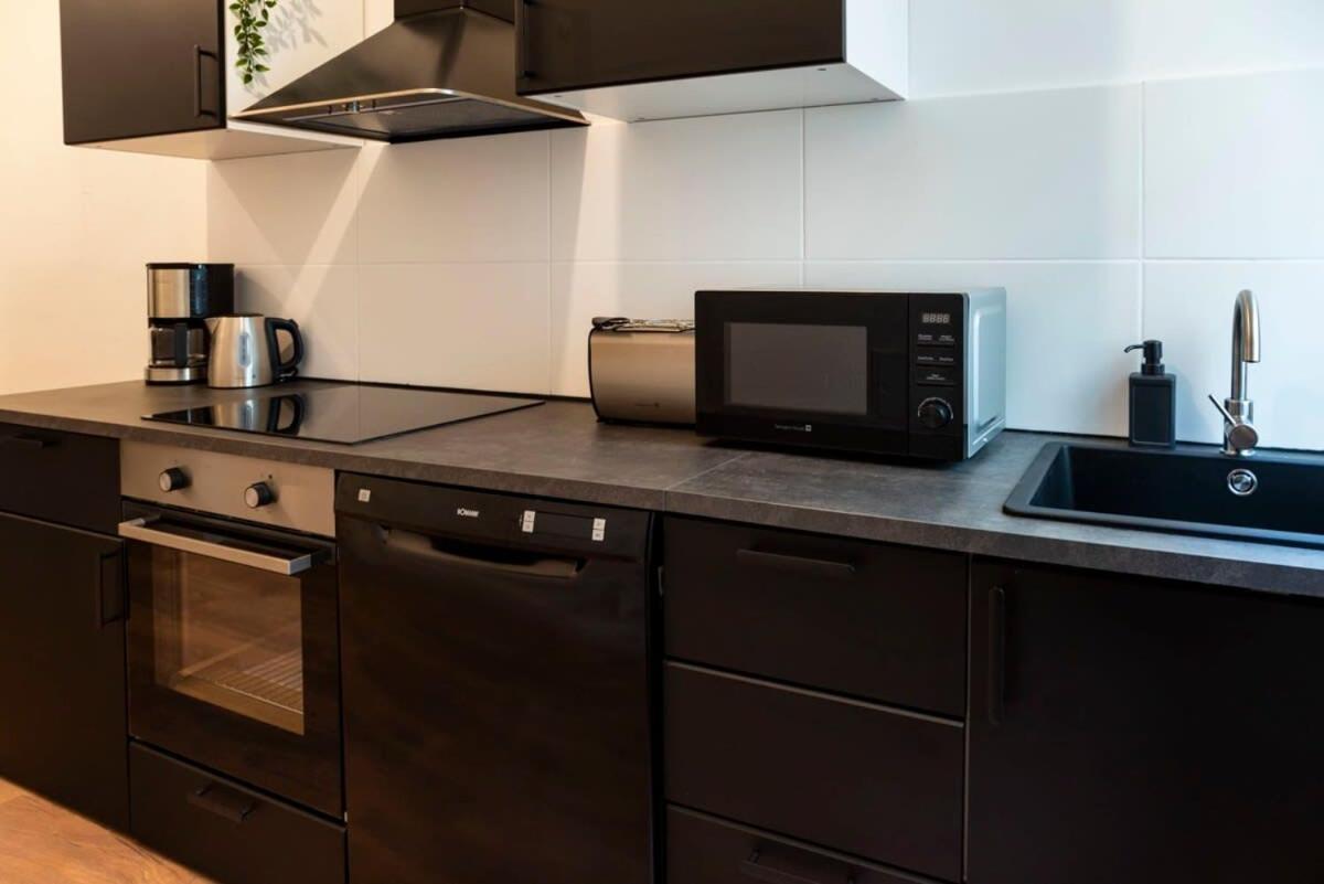 Modern 2 Bedroom Apartment In Berlin Schoeneberg المظهر الخارجي الصورة